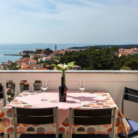 Guest House Lucija Banjol Exterior photo