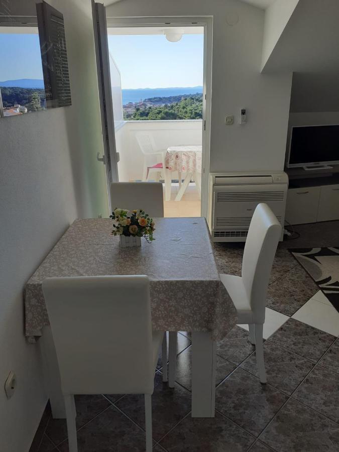 Guest House Lucija Banjol Exterior photo